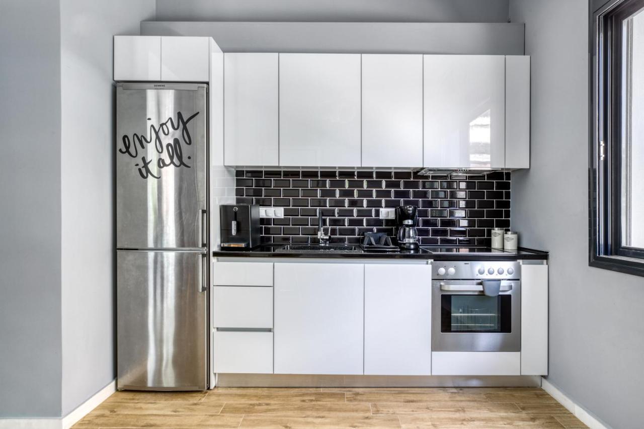 Spacious Flat With Courtyard And Private Parking! Αθήνα Εξωτερικό φωτογραφία