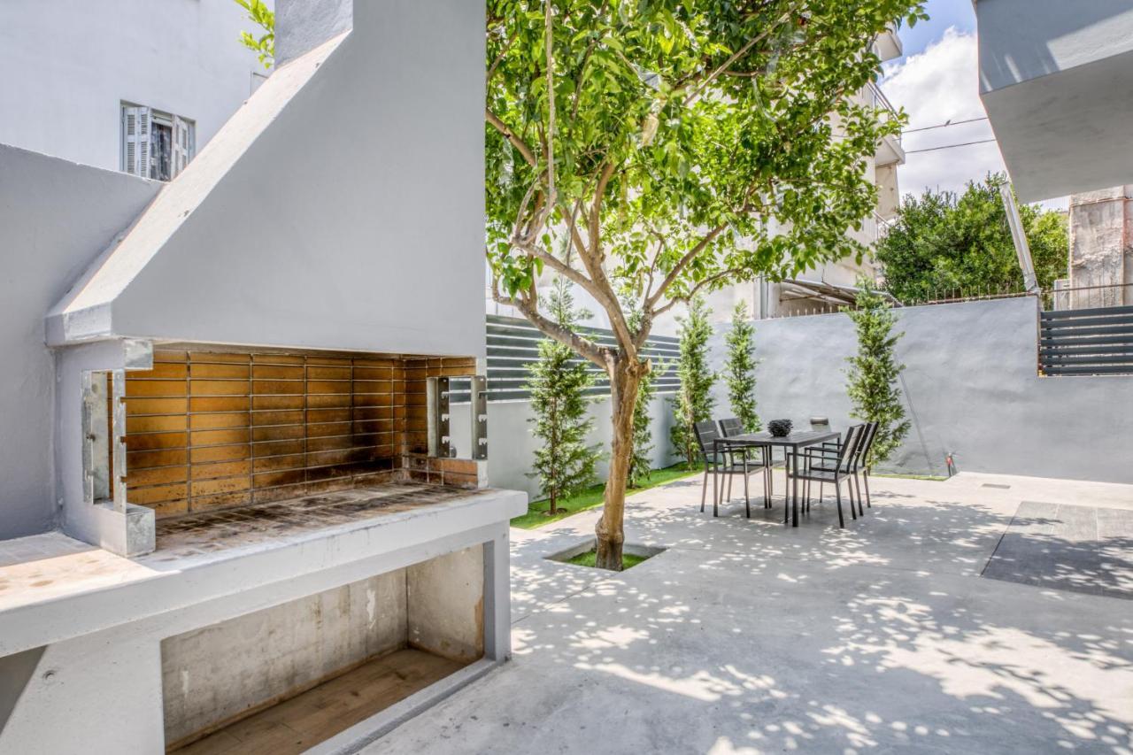 Spacious Flat With Courtyard And Private Parking! Διαμέρισμα Αθήνα Εξωτερικό φωτογραφία