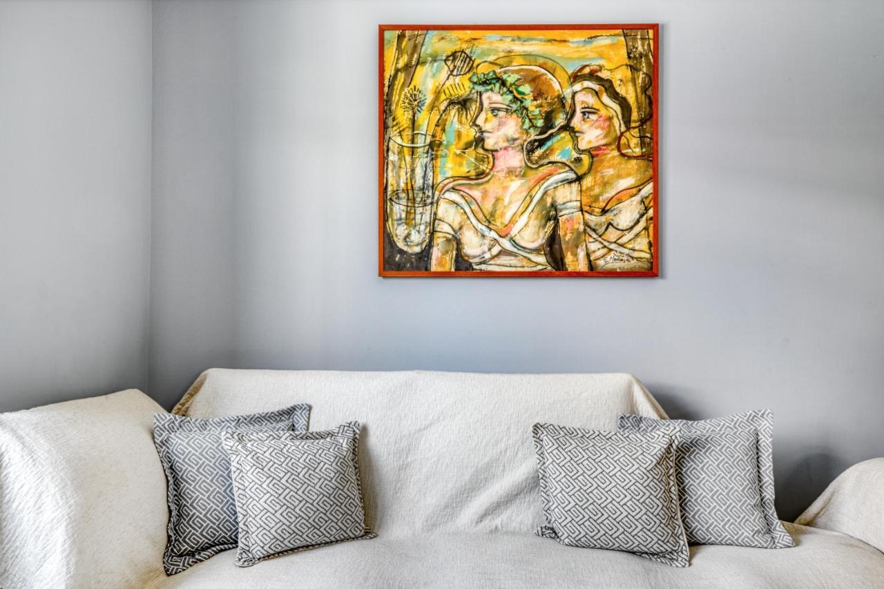 Spacious Flat With Courtyard And Private Parking! Αθήνα Εξωτερικό φωτογραφία